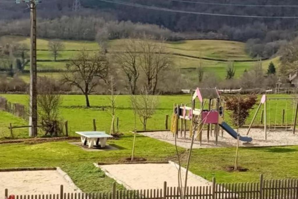 Collonges-en Charollais Gite Les Arcades מראה חיצוני תמונה